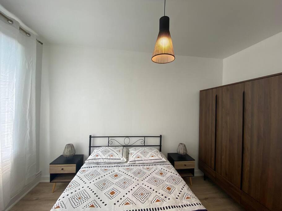 Bel Appartement Centre Ville De Vierzon Eksteriør bilde